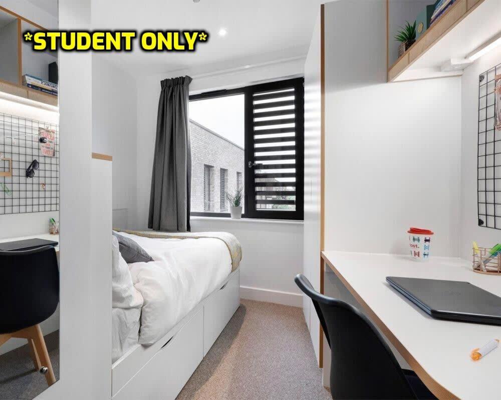 Student Only Zeni Ensuite Rooms, Колчестер Экстерьер фото