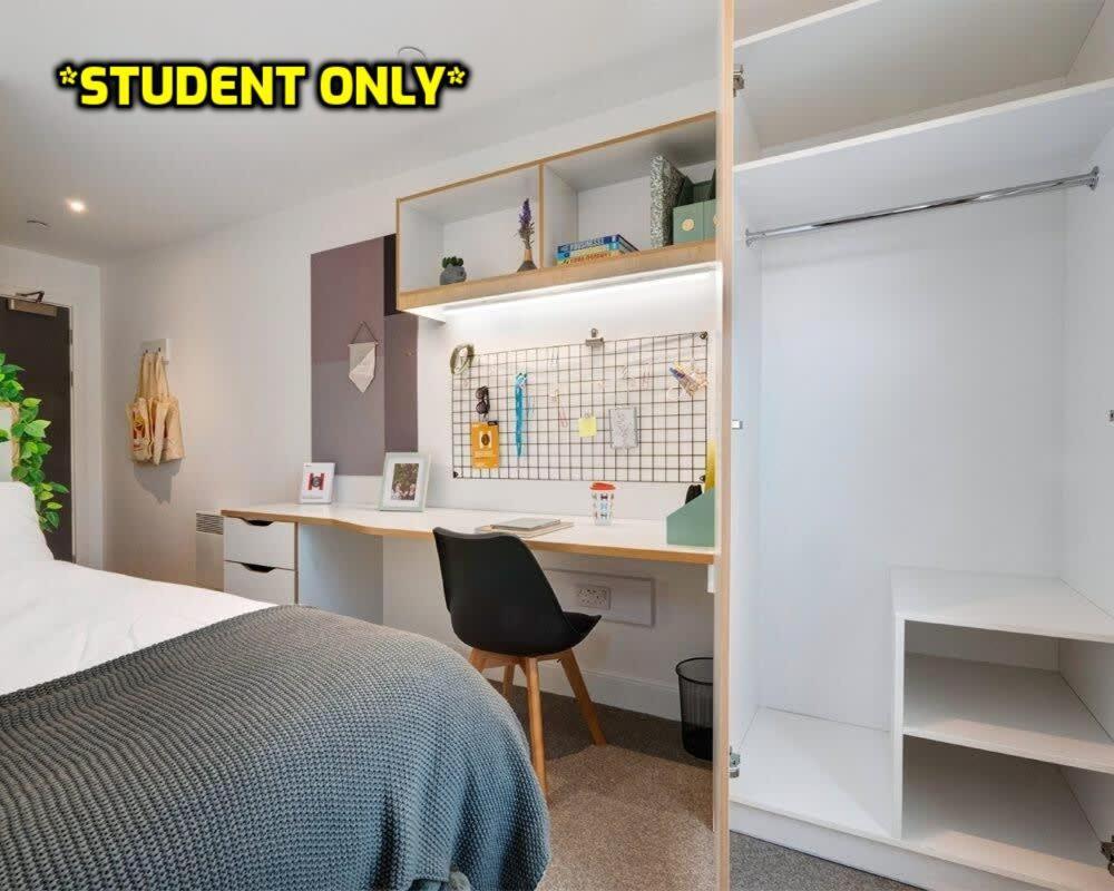 Student Only Zeni Ensuite Rooms, Колчестер Экстерьер фото